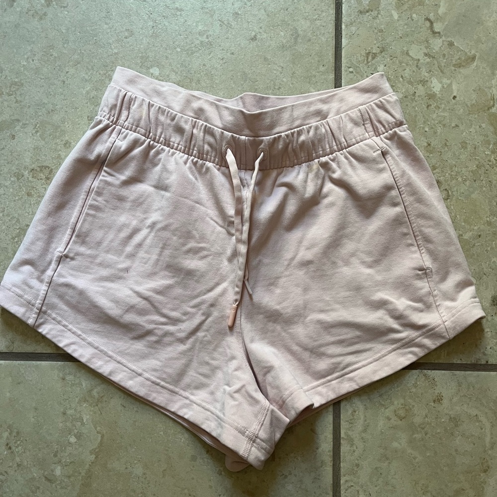 Lululemon inner glow short 3” terry
